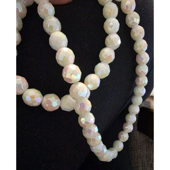 White Aurora Borealis Faceted Glass Bead Necklace Iridescent Faux Silver Clasp - Picture 2 of 6